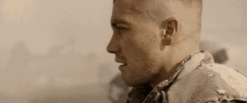 Jake Gyllenhaal GIF. Sexy Gifs Filmsterren Jake gyllenhaal Strip Vampire weekend Het opgeven van het pistool 