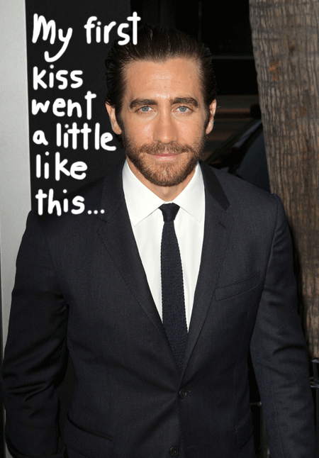 Jake Gyllenhaal GIF. Drinken Roken Gifs Filmsterren Jake gyllenhaal Robert downey jr David fincher 