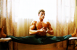 Gifs Filmsterren Jean claude van damme splits 