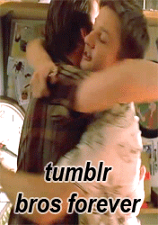 Jeremy Renner GIF. Gifs Filmsterren Jeremy renner Gelukkig Glimlachen 