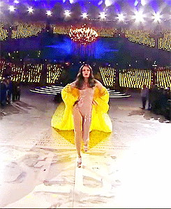 Jessie J GIF. Artiesten Jessie j Gifs Nobodyssgif 