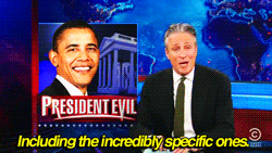 Jon Stewart GIF. Gifs Filmsterren Jon stewart Geamuseerd Popcorn 