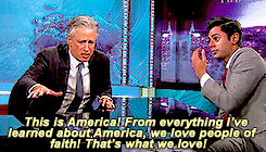 Jon Stewart GIF. Gifs Filmsterren Jon stewart Reactie 