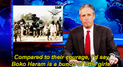 Jon Stewart GIF. Gifs Filmsterren Jon stewart Geamuseerd Popcorn 