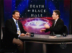 Jon Stewart GIF. Gifs Filmsterren Jon stewart Geamuseerd Popcorn 