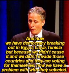 Jon Stewart GIF. Artiesten Miley cyrus Gifs Filmsterren Jon stewart John oliver 