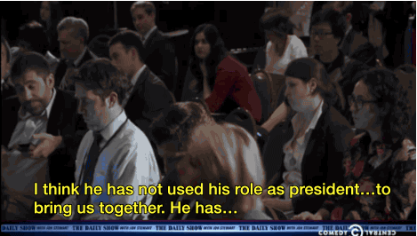 Jon Stewart GIF. Gifs Filmsterren Jon stewart Reactie Daily show Je maniacs 