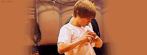 Artiesten Justin bieber Gifs commercieel schoonmaak macys afstoffen 
