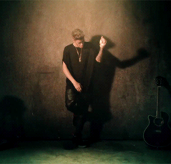 Justin Bieber GIF. Artiesten Justin bieber Gifs Shirtless Bieber 