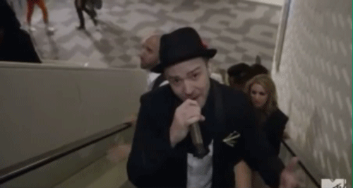 Justin Timberlake GIF. Artiesten Justin timberlake Gifs Snl Saturday night live Andy samberg Dick in een doos 