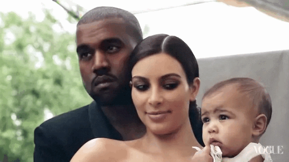 Artiesten Gifs Kanye west in de war 