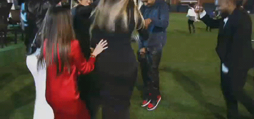 Dansen Artiesten Gifs Kanye west kostuum muziekvideo Phoenix kanye ren weg Selita Ebanks vogel me 