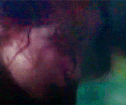 Jennifer Lawrence GIF. The hunger games Omhelzing Gifs Filmsterren Jennifer lawrence Katniss Peeta Josh hutcherson 