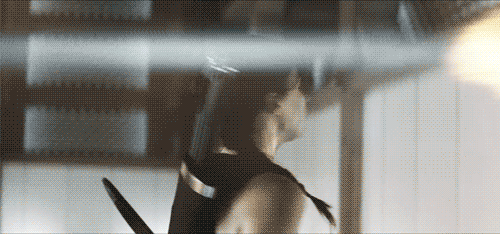 The hunger games Gifs Filmsterren Elizabeth banks katniss katniss everdeen Woody Harrelson 