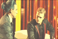 Elizabeth Banks GIF. The hunger games Gifs Filmsterren Elizabeth banks Katniss Katniss everdeen Woody harrelson 