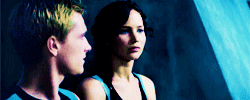 Jennifer Lawrence GIF. The hunger games Gifs Filmsterren Jennifer lawrence Mockingjay Katniss Catching fire Pin Vormelijk 