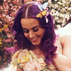 Katy Perry GIF. Muziek Beroemdheden Artiesten Katy perry Gifs Knal Muziekvideo California gurls 
