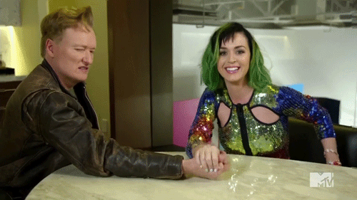 Muziek Artiesten Katy perry Gifs Snoop dogg ijsje California Gurls 