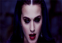 Rihanna GIF. Artiesten Schattig Vrienden Katy perry Rihanna Omhelzing Gifs Omarmen Voel beter De liefde Friens 