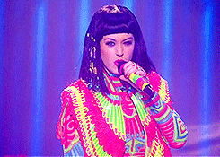 Katy Perry GIF. Meisje Bioscoop Artiesten Katy perry Gifs Geanimeerde Bw Zwart en wit Geestenbezweerder 