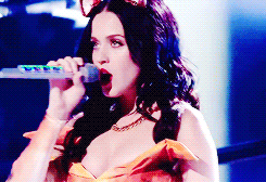 Katy Perry GIF. Simpsons Artiesten Katy perry Omhelzing Gifs Mr brandwonden Brandwonden 