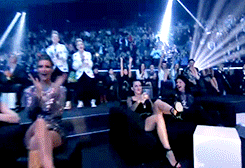 Katy Perry GIF. Muziek Beroemdheden Artiesten Katy perry Gifs Knal Muziekvideo California gurls 