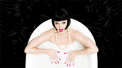 Katy Perry GIF. Beroemdheden Artiesten Katy perry Gifs Snoop dogg California gurls 