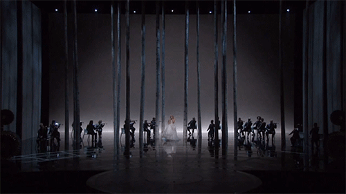 Lady Gaga GIF. Artiesten Lady gaga Gifs Artpop Lady gaga gifs Venus prestaties 