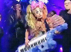 Lady Gaga GIF. Artiesten Lady gaga Gifs Mode &amp;amp; beauty Trouwen met de nacht 