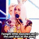 Lady Gaga GIF. Muziek Bioscoop Artiesten Drinken Lady gaga Mode Thee Roze Gifs Stijl Girly Beker Gaga Theetij 