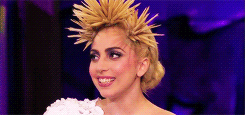 Lady Gaga GIF. Muziek Taart Artiesten Lady gaga Gifs Zinvol Ondergoed Nom nom nom 