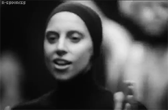 Lady Gaga GIF. Artiesten Lady gaga Gifs Hair flip 