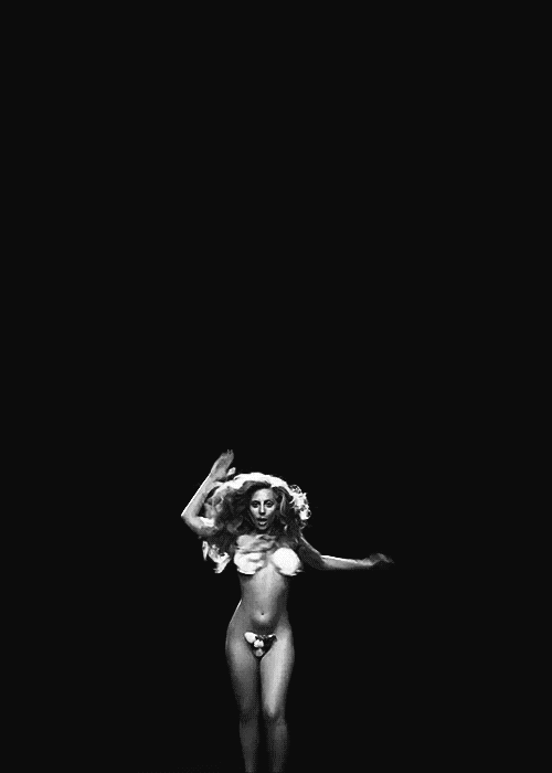 Lady Gaga GIF. Artiesten Lady gaga Gifs Art &amp;amp; design Marina abramovic 