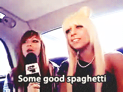 Lady Gaga GIF. Artiesten Lady gaga Gifs Aura Itunes festival Zwijn Lady gaga iwbwy Lady gaga itunes festival Iwbwy 