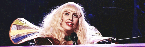 Lady Gaga GIF. Artiesten Lady gaga Gifs Oscars 2015 Julie andrews 