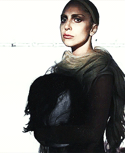 Lady Gaga GIF. Artiesten Lady gaga Gifs Hair flip 