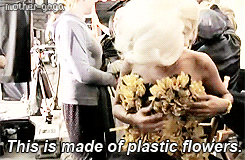 Artiesten Lady gaga Gifs mislukken prestatie mic een backup danser 