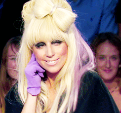 Lady Gaga GIF. Grappig Artiesten Justin timberlake Lady gaga Gifs Gelukkige dans Kristen wiig 
