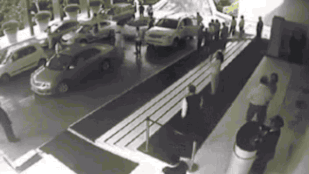 Botsing Voertuigen Lamborghini Gifs zoals looks autoongevallen parkeergelegenheid kamerdienaar 