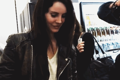 Artiesten Bed Koningin Blauw Gifs Lana del rey dood blauw fluweel 
