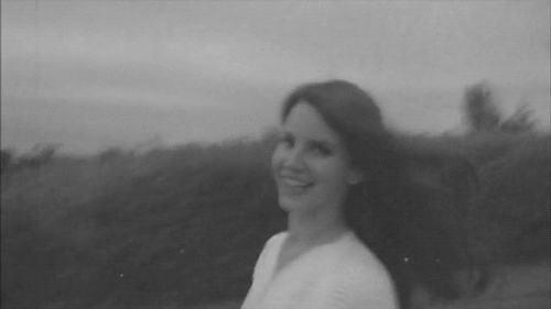 Artiesten Kat Gifs Lana del rey glimlach 