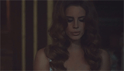 Lana Del Rey GIF. Artiesten Tong Gifs Lana del rey Hollywood Zwang 