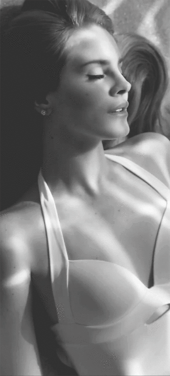 Artiesten Gifs Lana del rey zwart en wit 