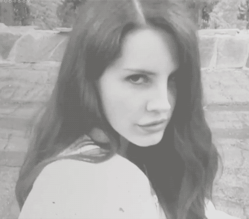 Artiesten Gifs Lana del rey ophalen schouderophalend idk 