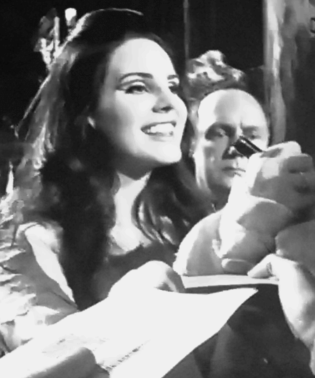 Artiesten Kus Gifs Lana del rey 