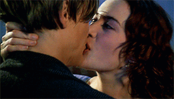 Titanic GIF. Films en series Titanic Leonardo dicaprio Gifs Filmsterren Wenk Jack dawson 