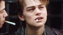 Leonardo Dicaprio GIF. Roken Leonardo dicaprio Gifs Filmsterren The great gatsby Raam 