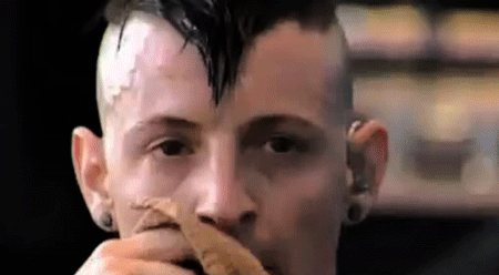 Artiesten Linkin park Gifs Chester Bennington 
