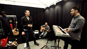 Linkin Park GIF. Artiesten Linkin park Gifs Chester bennington 