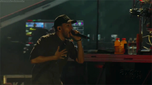 Artiesten Linkin park Gifs Mike Shinoda 